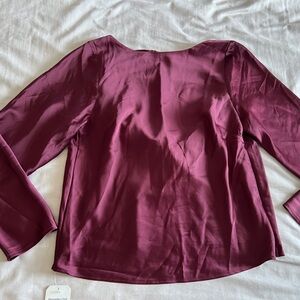 Abercrombie & Fitch Women Long Sleeve Cowl Back Satin Top Blouse Tee Shirt Wine